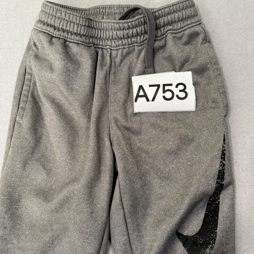 Nike Jogger Pants Boys 4/XS Gray Dri-FIT Fleece Graphic Swoosh Sweatpants